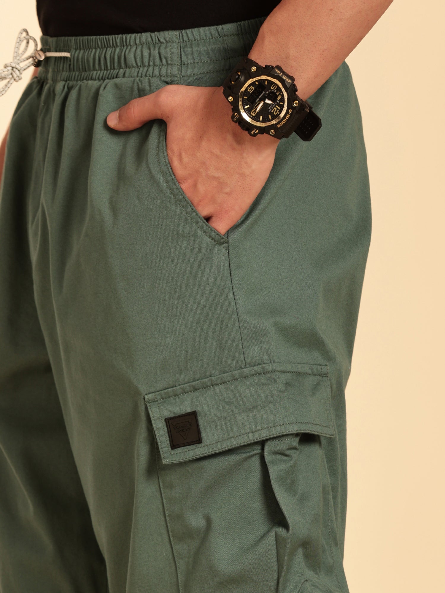 Thomas Scott Men SeaGreen Mid-Rise Regular Fit Parashute Cargos Trousers