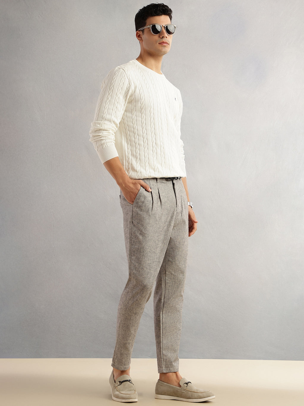 Thomas Scott Men Grey Regular Fit Mid-Rise Solid Linen Pleated Woven Chinos Trouser