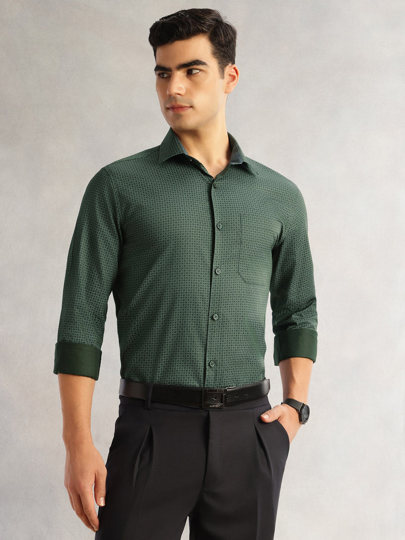 Thomas Scott Men Green Regular Fit Long Sleeves Cutaway Collar Geometric Printed 100% Cotton Satin Formal Shirt