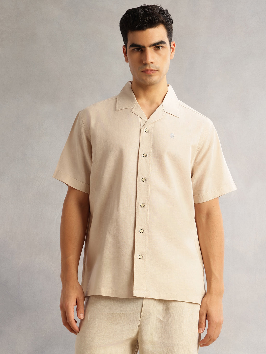 Thomas Scott Men Beige Oversized Fit Short Sleeves Cuban Collar Solid Cotton Linen Casual Shirt
