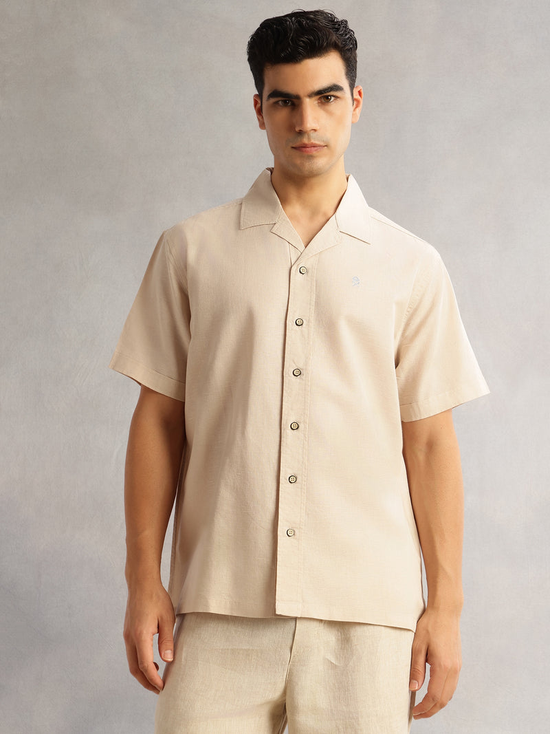 Thomas Scott Men Beige Oversized Fit Short Sleeves Cuban Collar Solid Cotton Linen Casual Shirt