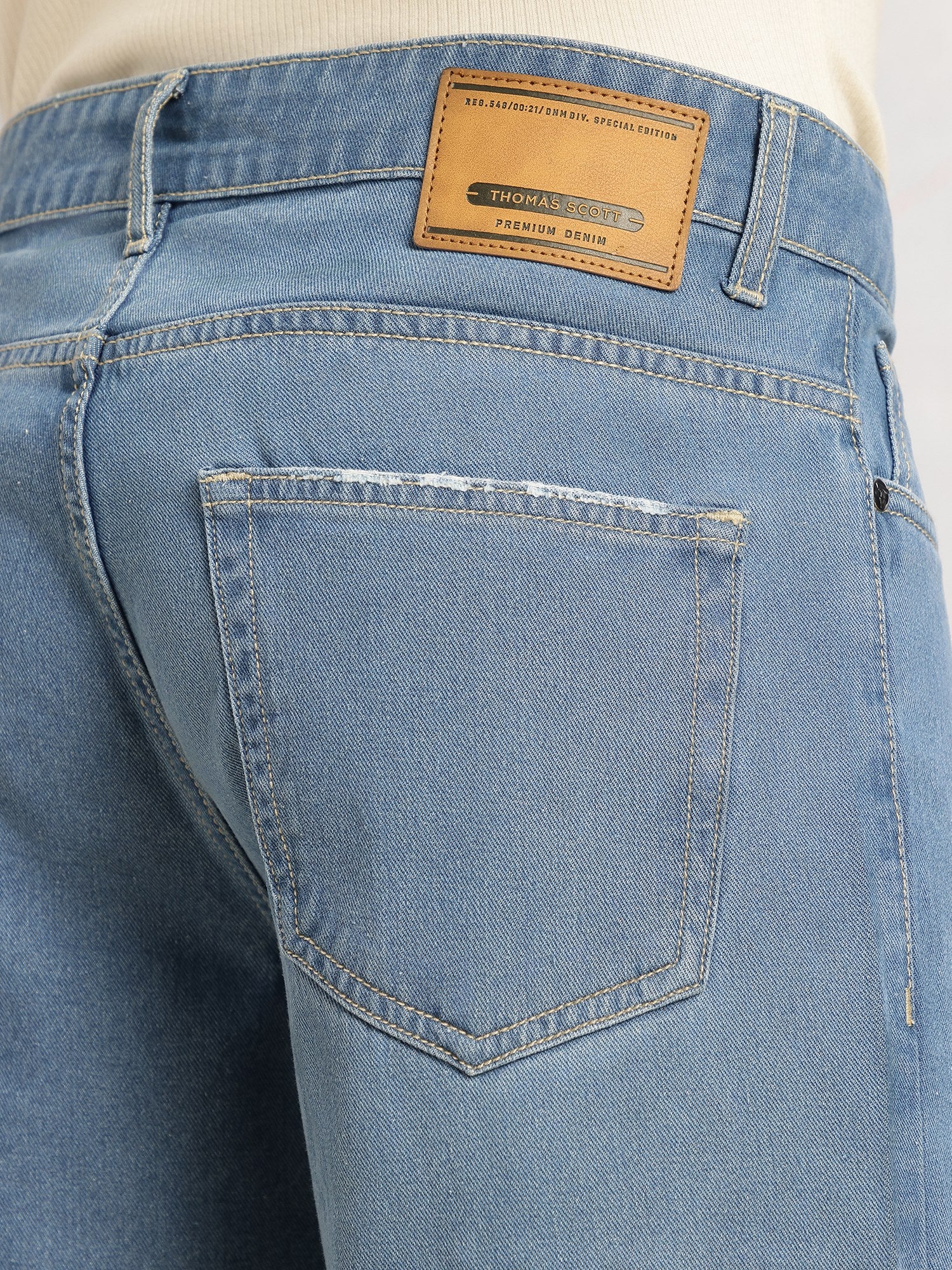 Thomas Scott Men Light Blue Mid-Rise Baggy Fit No Fade Clean Look 100% Cotton Non Stretchable Jeans