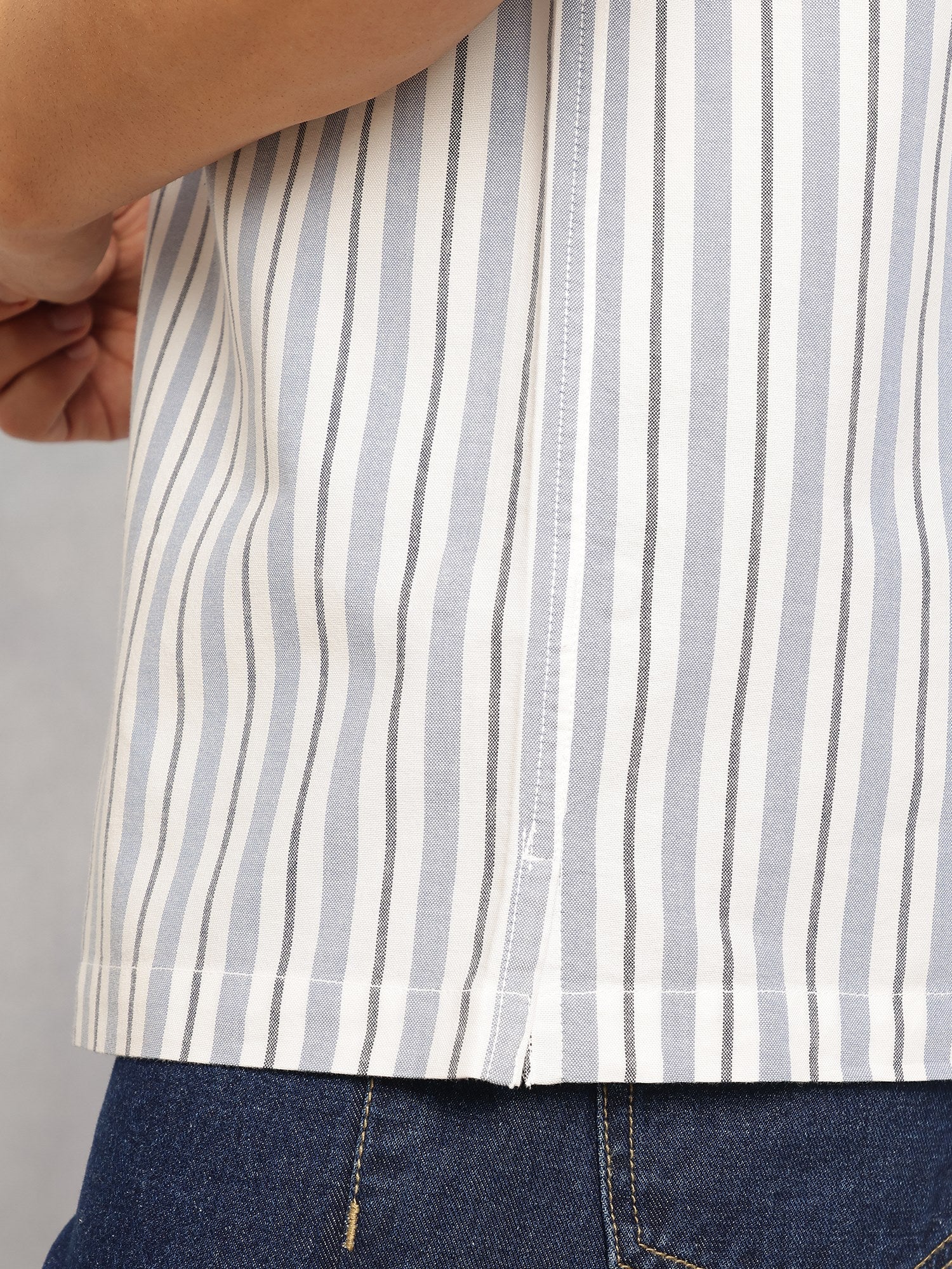 Thomas Scott Men Blue Cricket Club Collection Oversized Short Sleeves Cuban Collar Vertical Striped 100% Cotton Oxford Casual Shirt