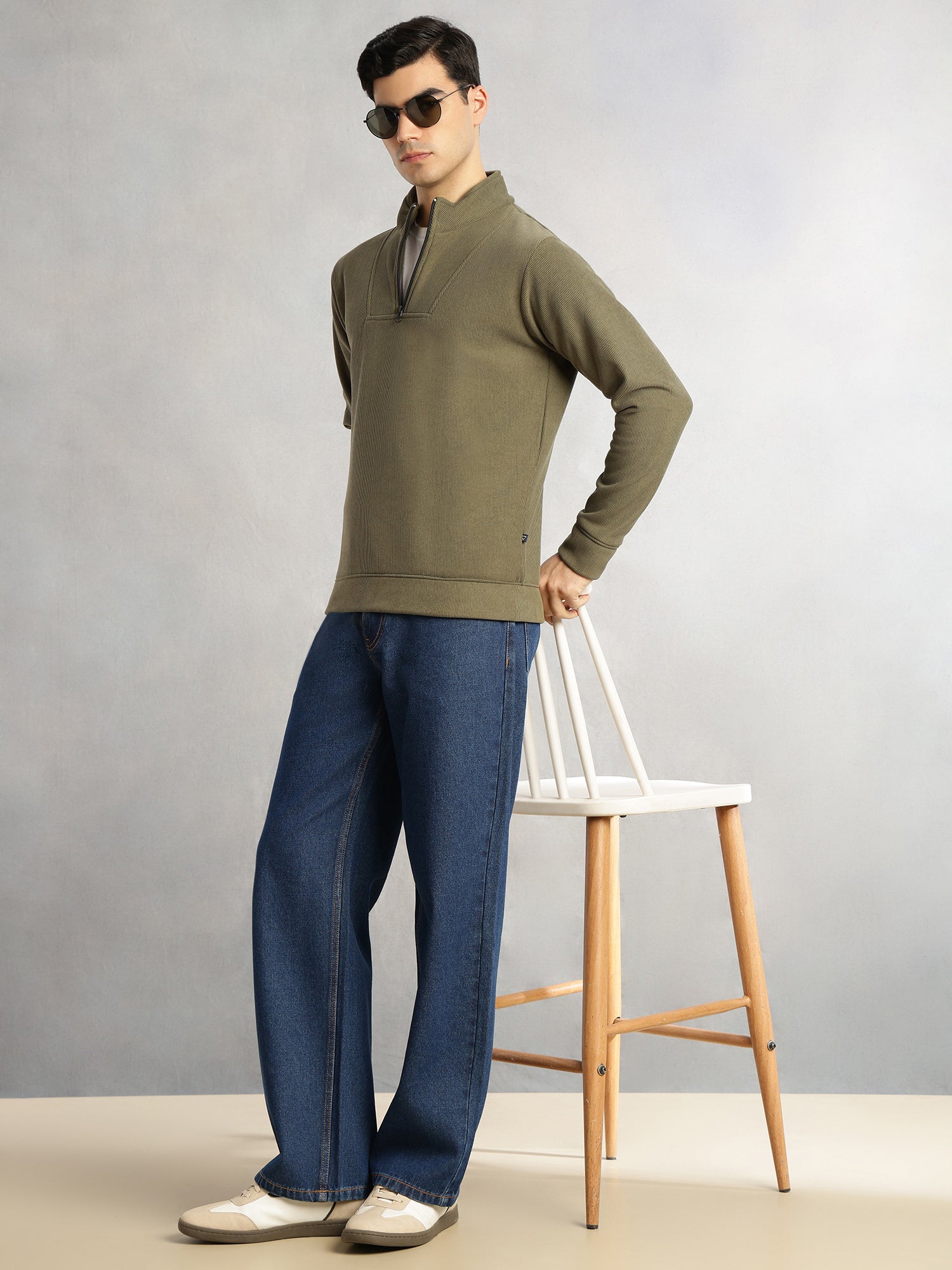 Thomas Scott Men Olive Regular Fit Long Sleeves Mock Neck Half-Zip Solid Polyester Knitted Sweatshirt