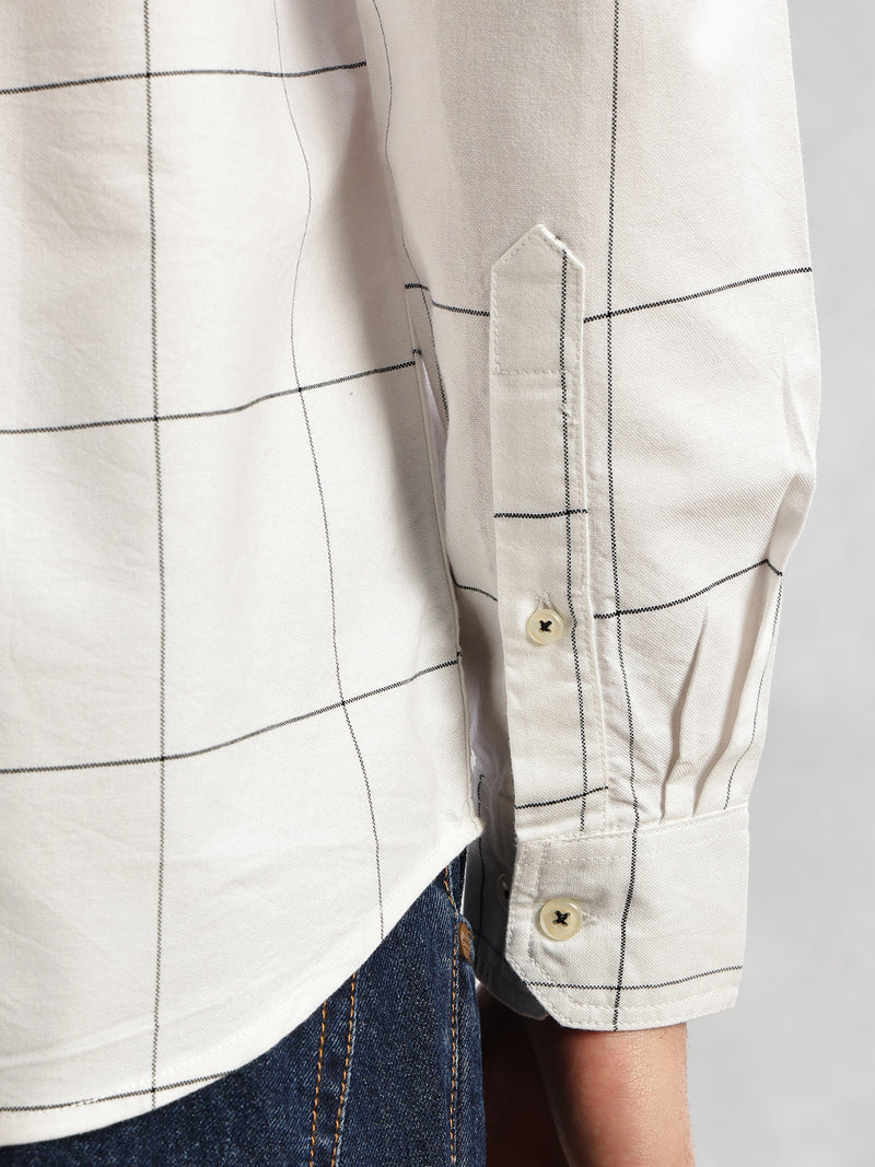 Thomas Scott Men White Slim Fit Long Sleeves Spread Collar Windowpane Check 100% Cotton Twill Casual Shirt
