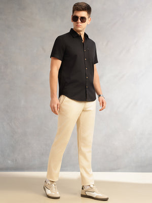 Thomas Scott Men Black Slim Fit Short Sleeves Spread Collar Solid Casual Shirt
