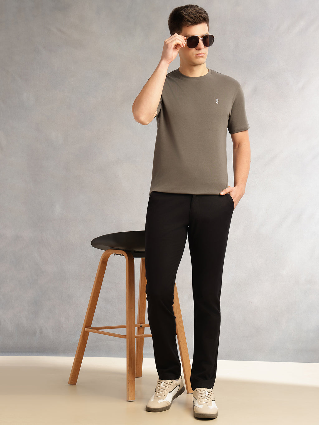 Thomas Scott Men Black Cricket Club Collection Regular Fit Mid-Rise Solid 4 Pockets Woven Chinos Trouser
