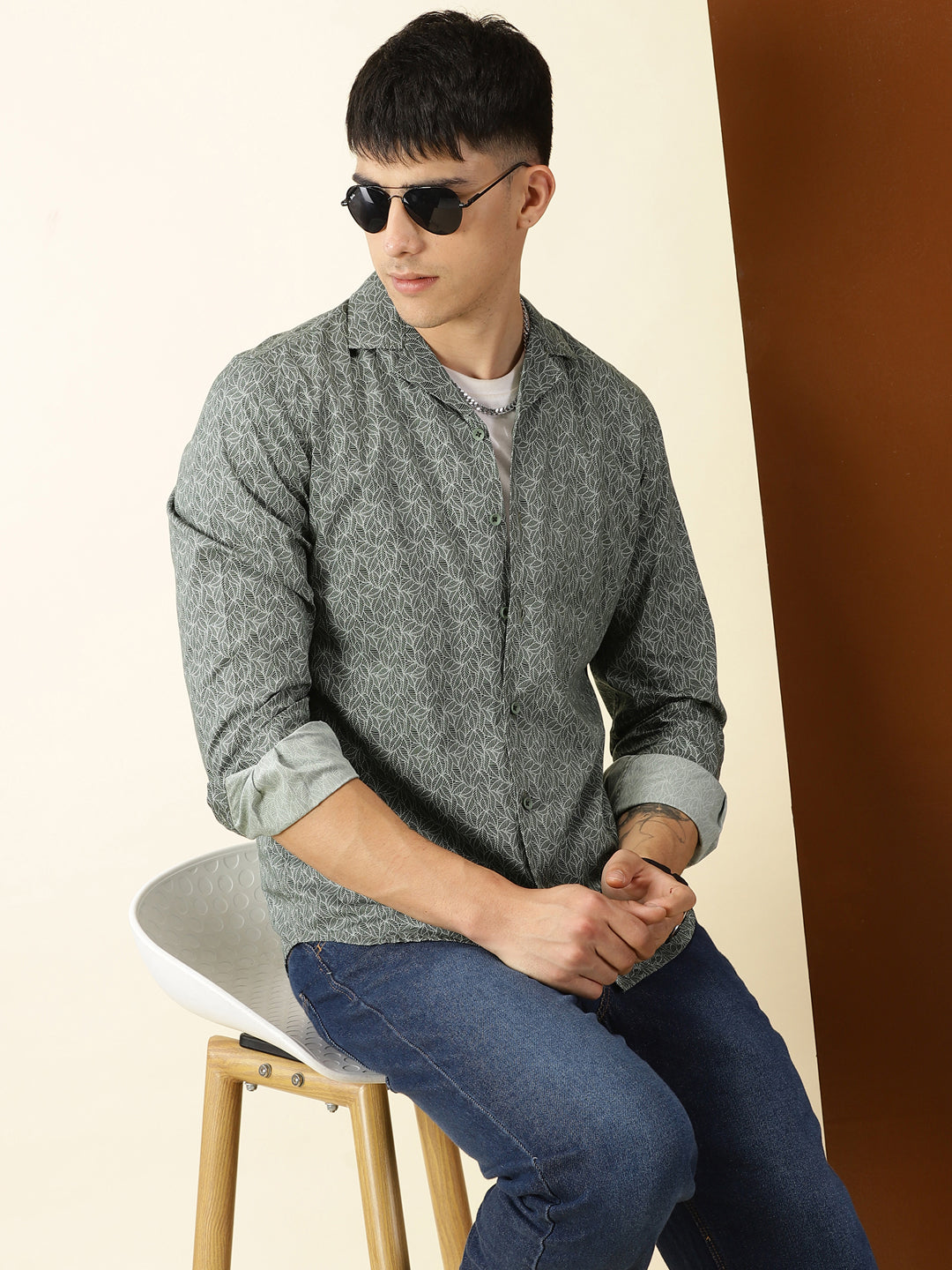 Thomas Scott Men Green Regular Fit 100% Cotton Floral Printed Casual Shirt with Long Sleeves & Cuban Collar