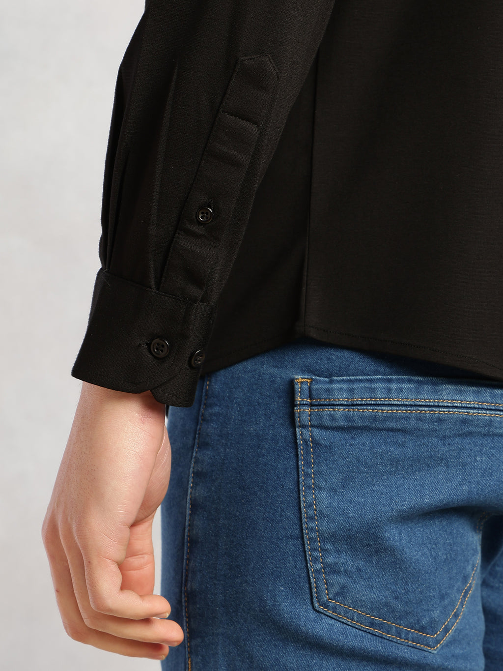 Thomas Scott Men Black Slim Fit Long Sleeves Spread Collar Solid Knitted Casual Shirt