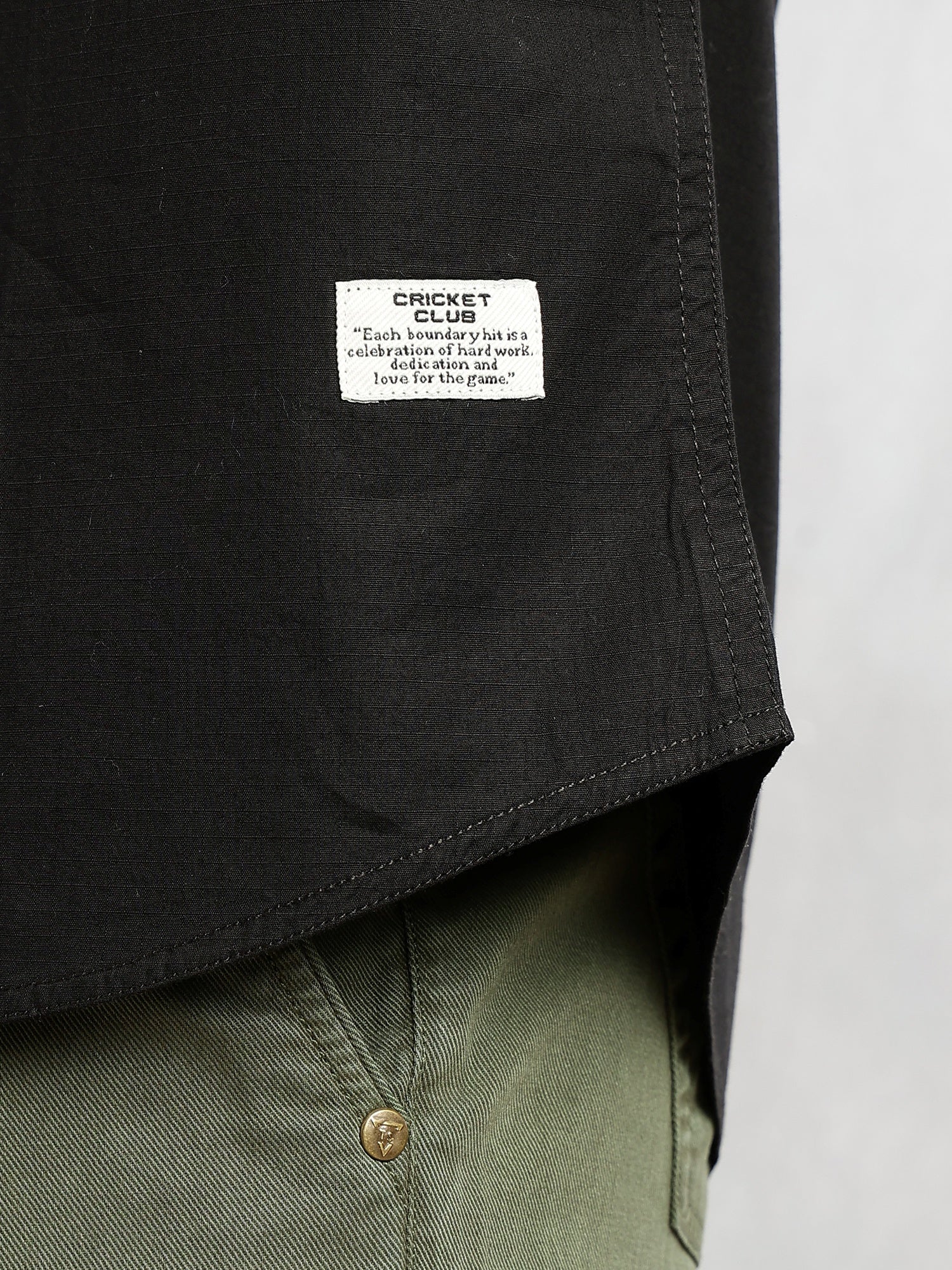 Thomas Scott Men Black Cricket Club Collection Slim Fit Short Sleeve Spread Collar 2 Flap Pockets Solid Design Cotton Twill Casual Shirt