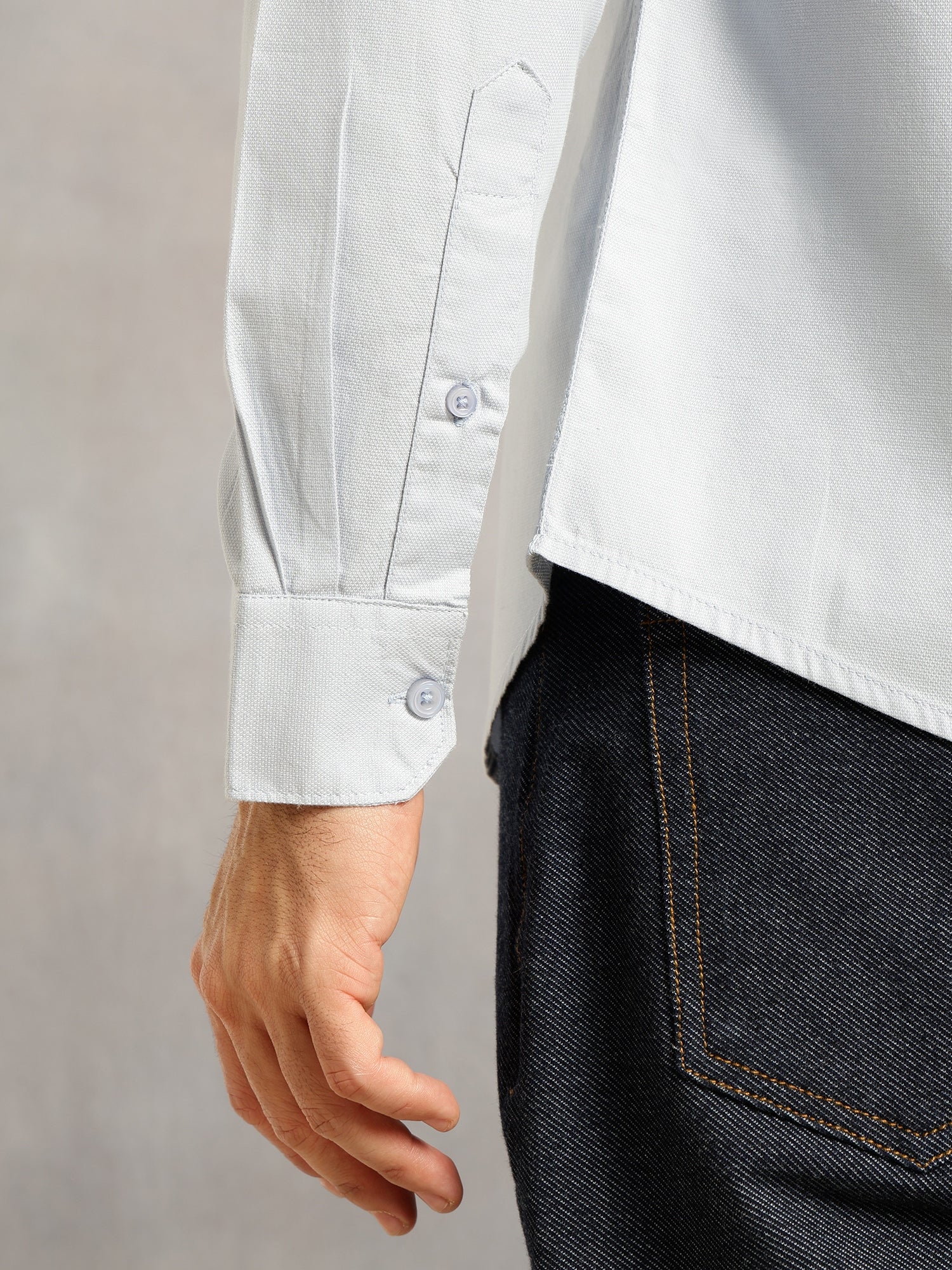 Thomas Scott Men Blue Slim Fit Long Sleeves Solid Spread Collar 100% Cotton Twill Casual Shirt