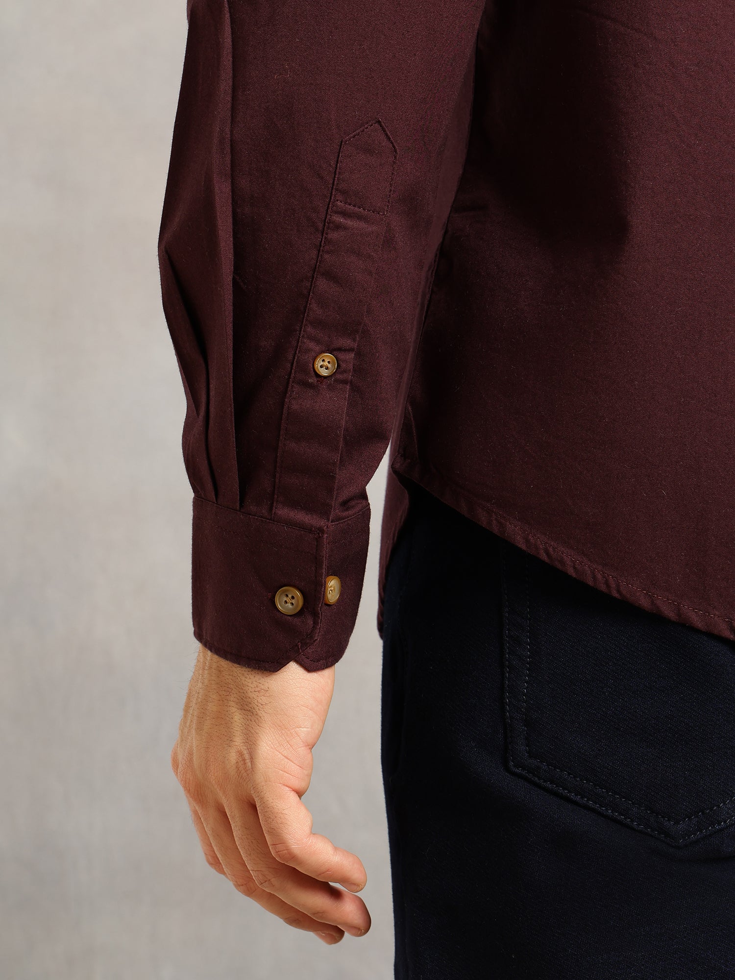 Thomas Scott Men Wine Slim Fit Long Sleeves Spread Collar Solid 100% Cotton Twill Casual Shirt
