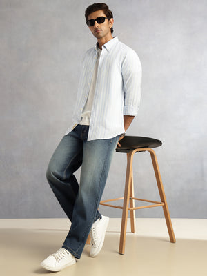 Dark Blue Mid-Rise Medium Shade Light Fade Baggy Fit Clean Look 5 Pocket Design Non Stretchable Jeans For Men