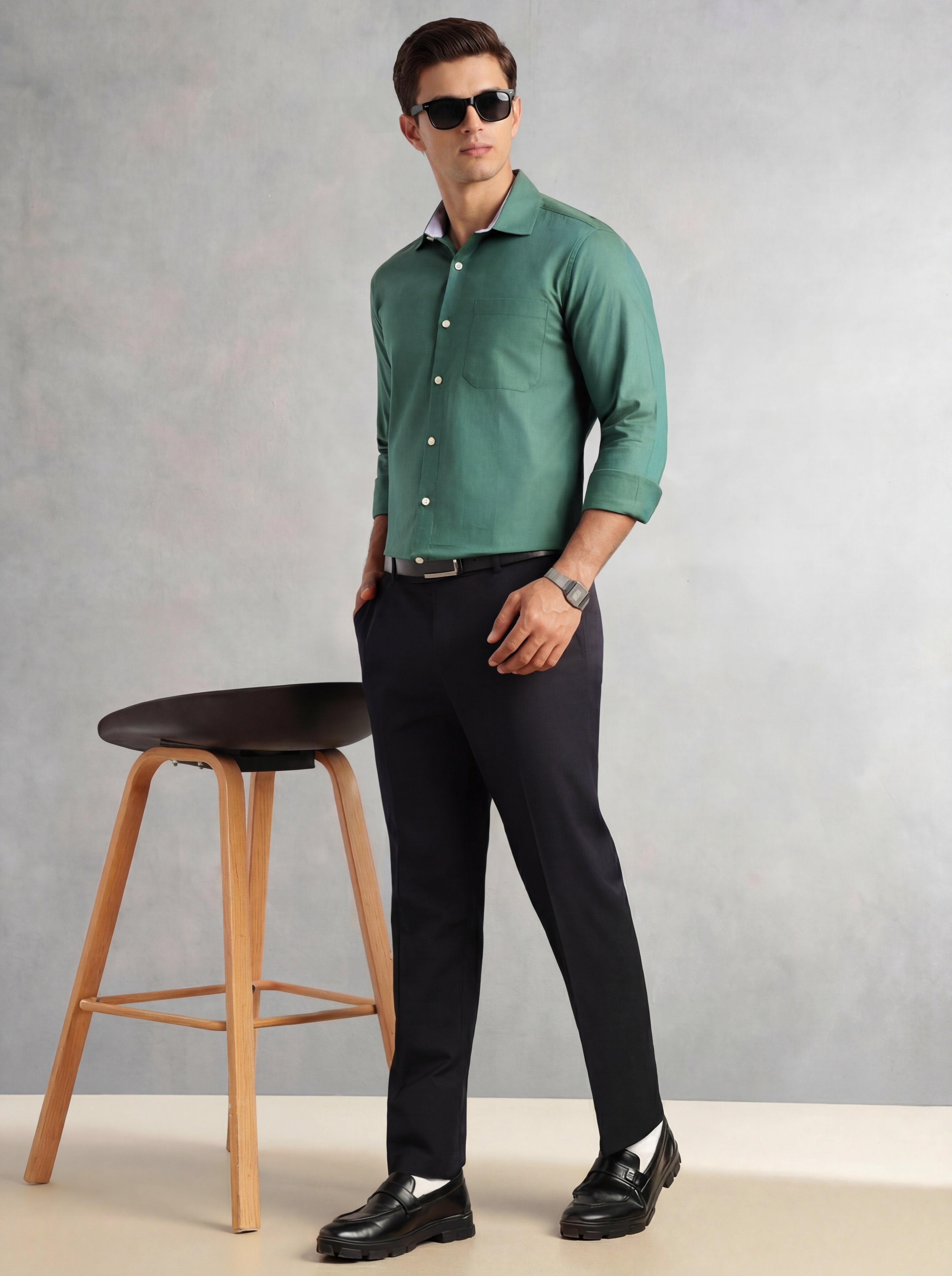 Thomas Scott Men Green Regular Fit Long Sleeves Spread Collar with Contrast Fabric Solid 100% Cotton Formal Shirt