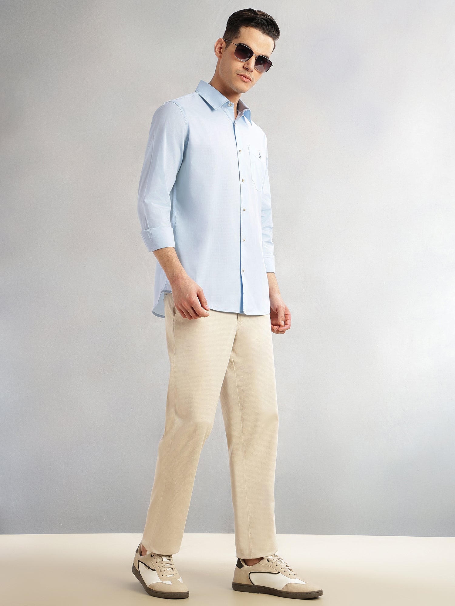 Thomas Scott Men Blue Cricket Club Collection Slim Fit Long Sleeves Spread Collar Solid Cotton Casual Shirt