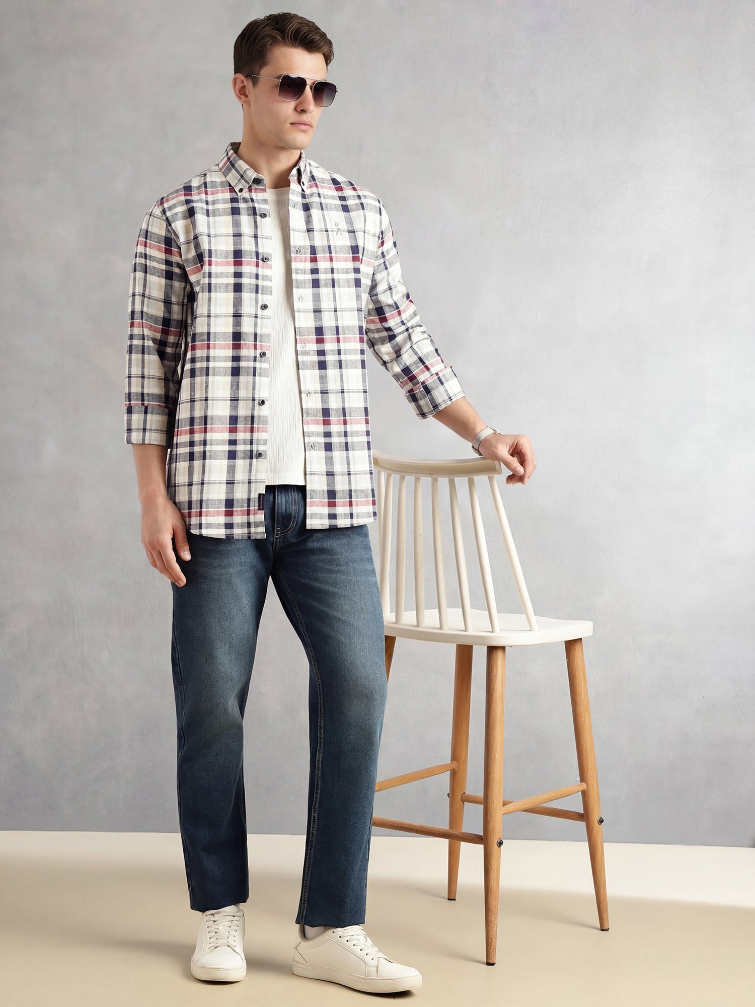 Thomas Scott Men White Cricket Club Collection Slim Fit Long Sleeves Button-Down Collar Cotton Linen Plaid Check Shirt