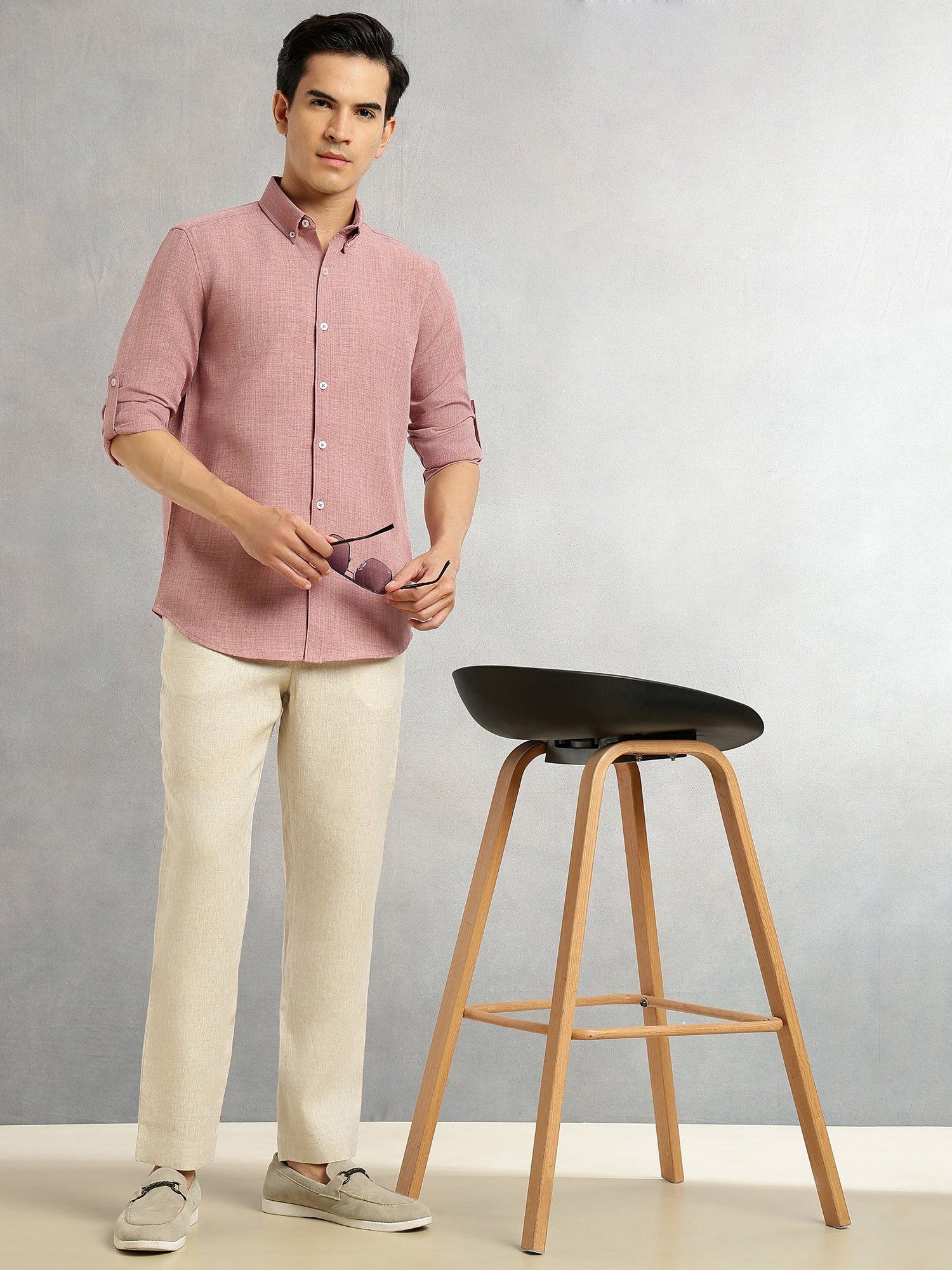 Thomas Scott Men Baby Pink Slim Fit Long Sleeves Button-Down Collar Polyester Casual Shirt