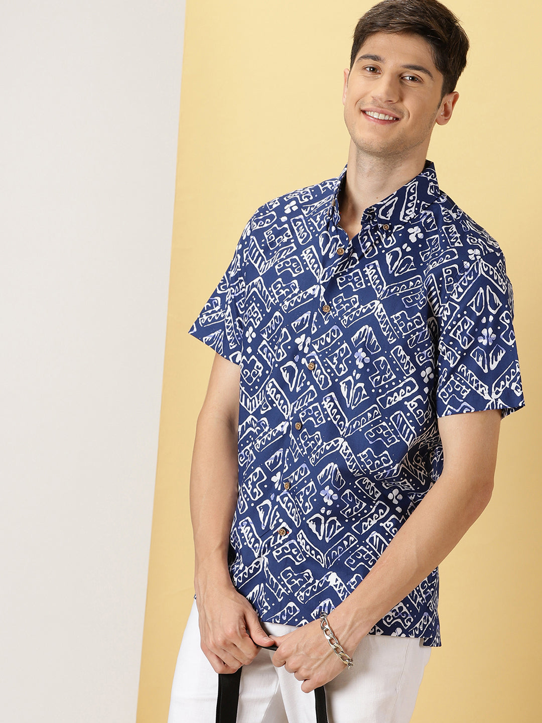 Thomas Scott Men Navy Comfort Regular Fit Short Sleeves Button-Down Collar Floral Printed Cotton Casual Shirt