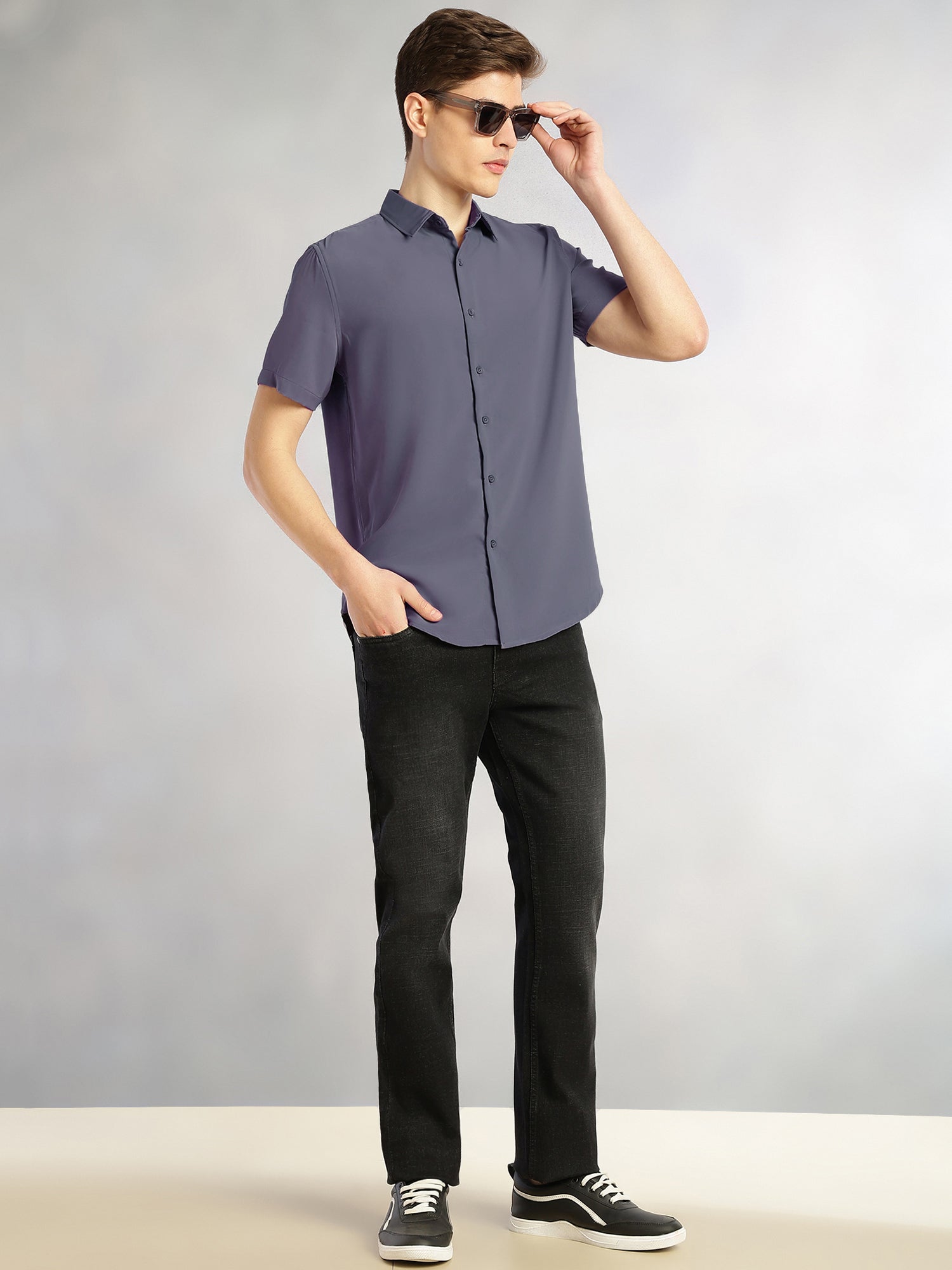 Thomas Scott Men Grey Regular Fit Short Sleeves Spread Collar Solid Polyester Casual Shirt