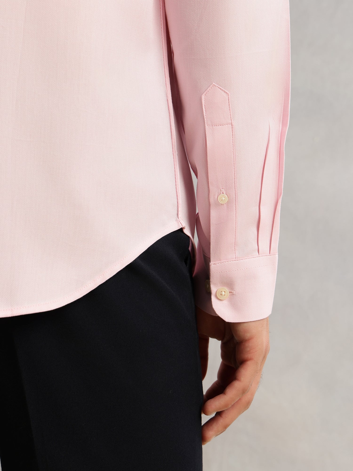Thomas Scott Men Pink Regular Fit Long Sleeves Spread Collar with Contrast Fabric Solid 100% Cotton Formal Shirt