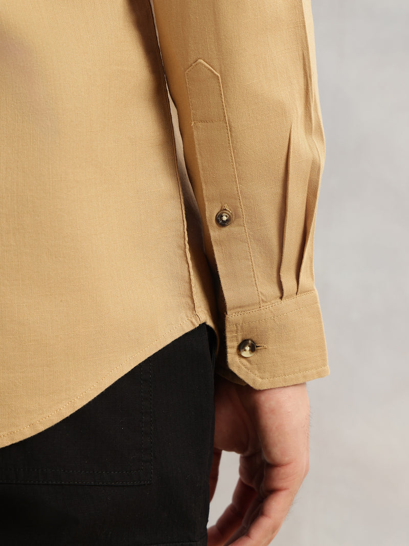 Thomas Scott Men Beige Long Regular Sleeves Slim Fit Button-Down Collar Solid Linen Casual Shirt