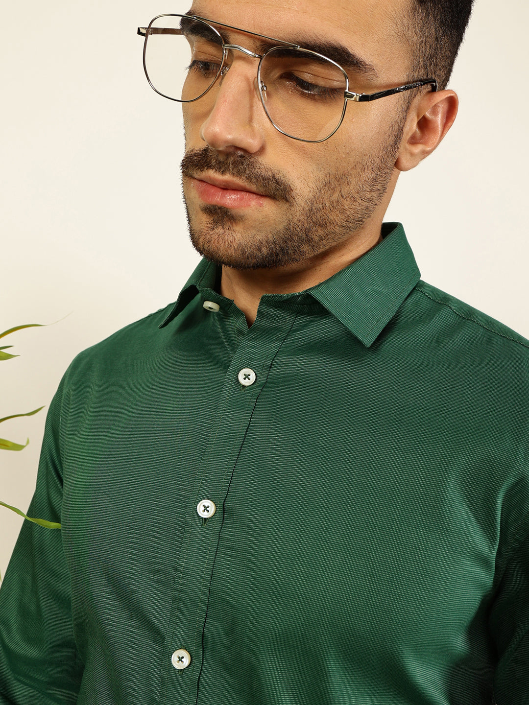Thomas Scott Men Green Premium Slim Fit Long Sleeves Spread Collar Solid 100% Cotton Formal Shirt