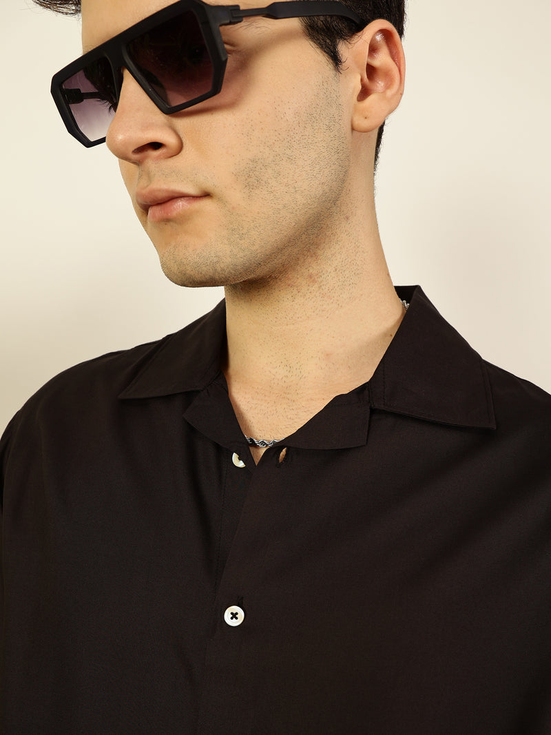 Thomas Scott Men Black Premium Oversized Short Sleeves Cuban Collar Solid Casual Shirt