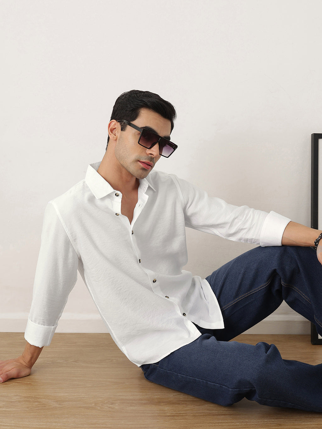 Thomas Scott Men White Premium Slim Fit Long Sleeves Semi Cutaway Collar Textured Casual Shirt