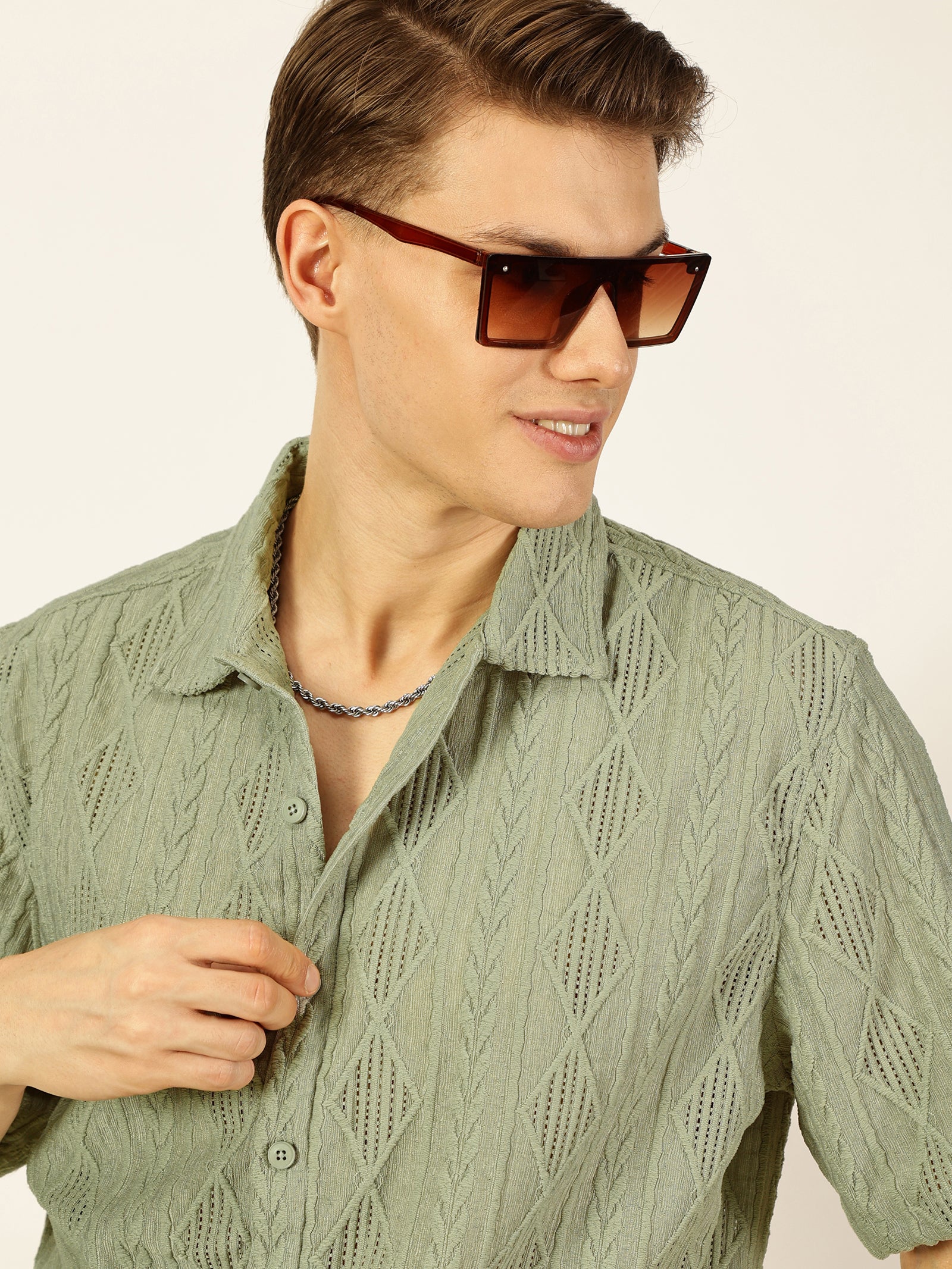 Thomas Scott Men Green Premium Oversized Short Sleeves Spread Collar Textured Casual Shirts