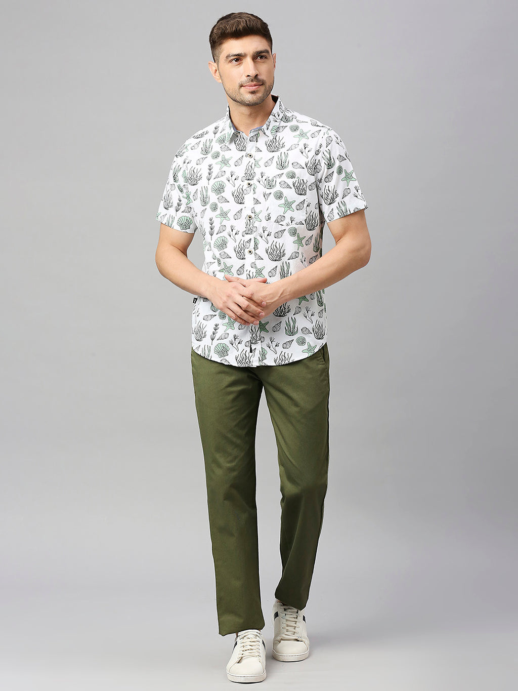 Thomas Scott Men Grey Classic Short Sleeves Slim Fit Spread Collar Floral Printed Cotton Casual Shirt