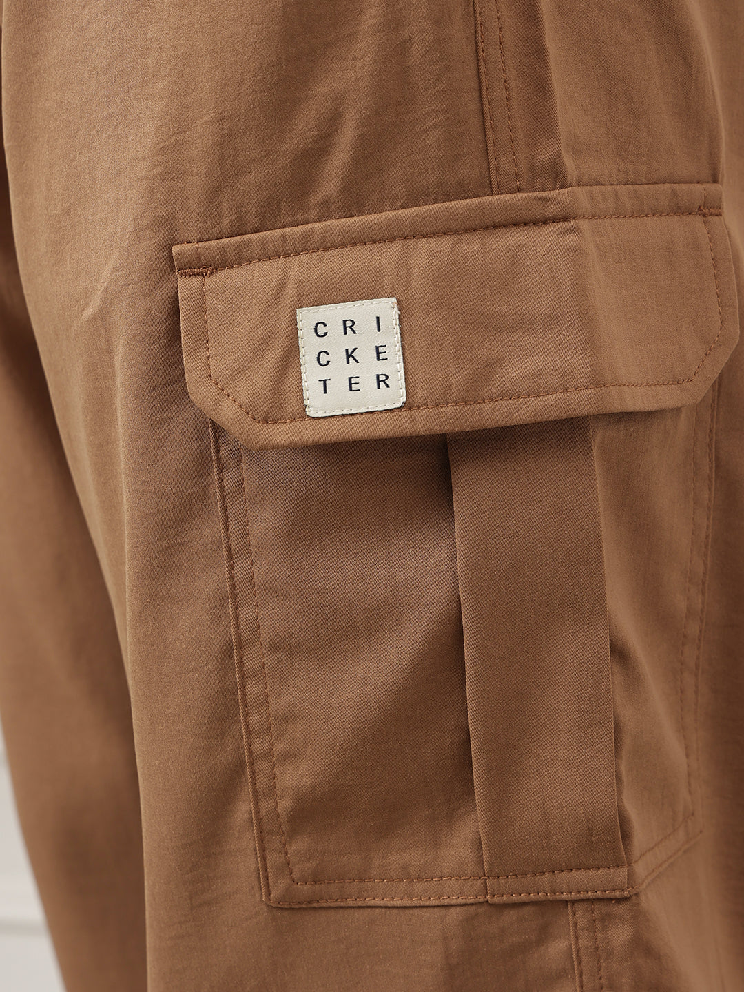 Cream Smart Easy Wash Relaxed Fit Mid-Rise Solid Woven Cargo Trouser For Men