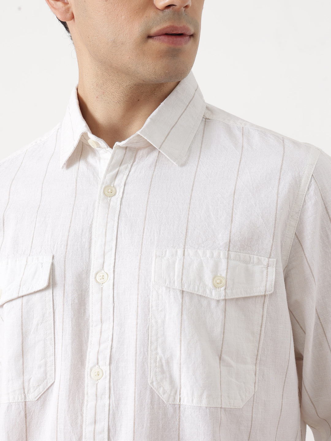 Natural Regular Fit Long Sleeves Spread Collar Vertical Stripes Cotton Linen Casual Shirt For Men