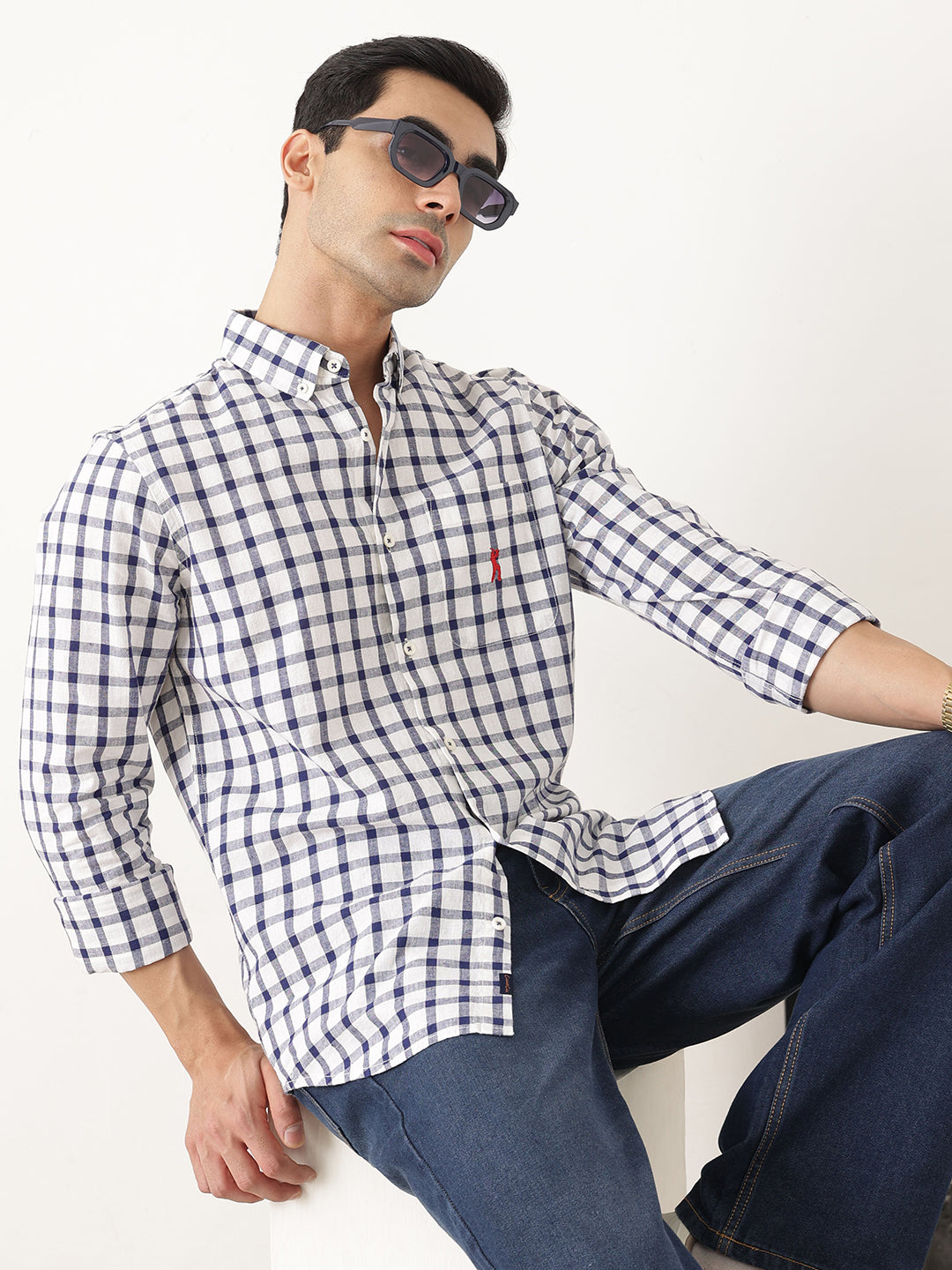 Thomas Scott Men Navy Regular Fit Long Sleeves Gingham Checks Button Down Collar Cotton Linen Casual Shirts