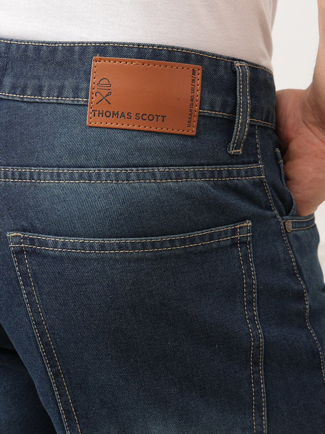 Blue Smart Baggy Fit Mid-Rise Clean Look Non Stretchable Jeans For Men
