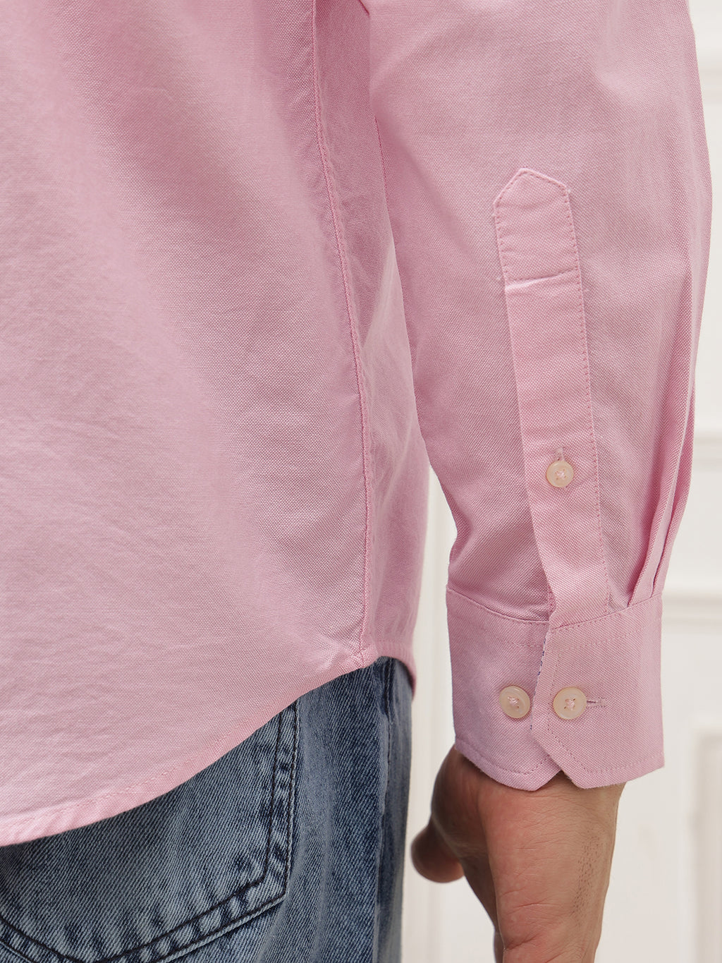 Thomas Scott Men Light Pink Premium Regular Fit Button-Down Collar Solid Pure Cotton Casual Shirt