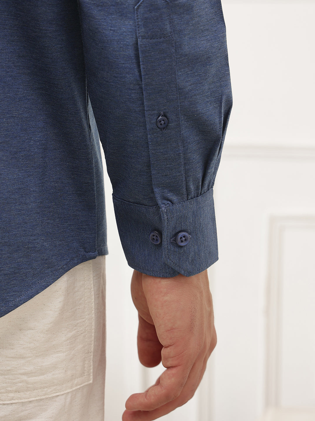 Thomas Scott Men Blue Premium Regular Fit Spread Collar Full Sleeve Solid Cotton Casual Shirt