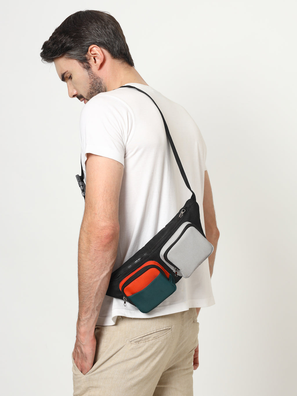 Thomas Scott Men Colourblocked Waist Pouch