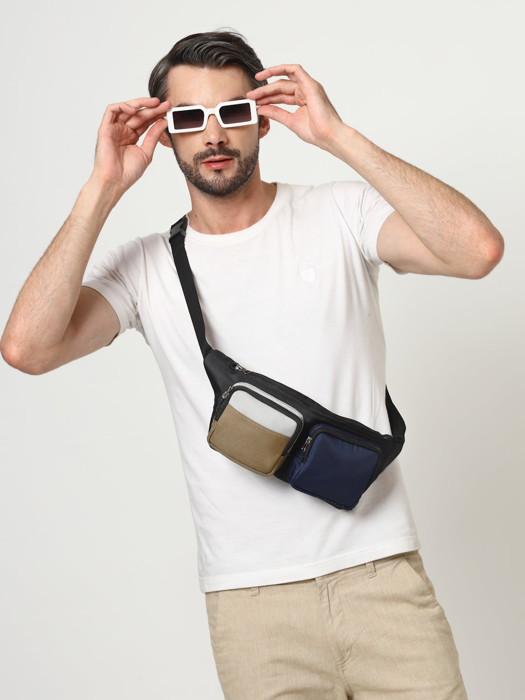 Thomas Scott Men Colourblocked Waist Pouch