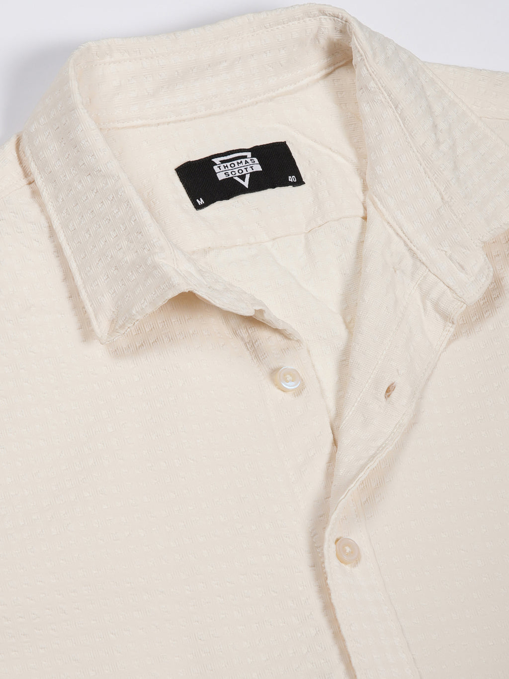 Thomas Scott Men White Smart Button-Down Collar Textured Solid Slim Fit Casual Shirt