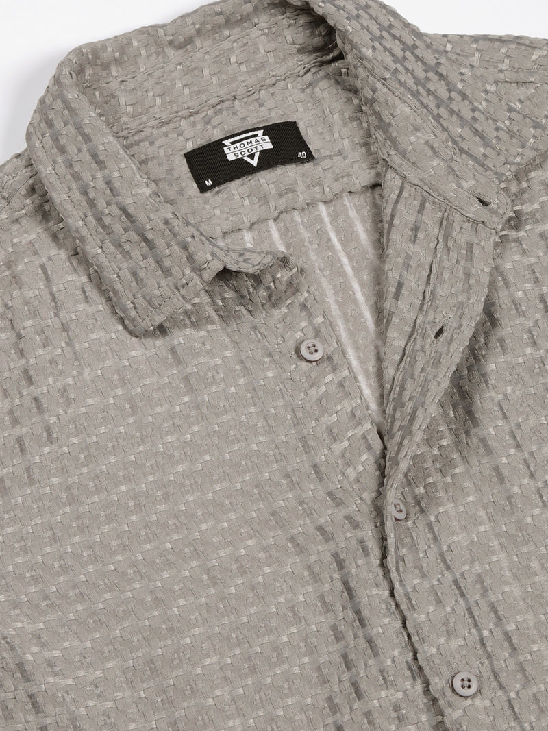 Thomas Scott Men Grey Premium Spread Collar Textured Solid Slim Fit Casual Shirt