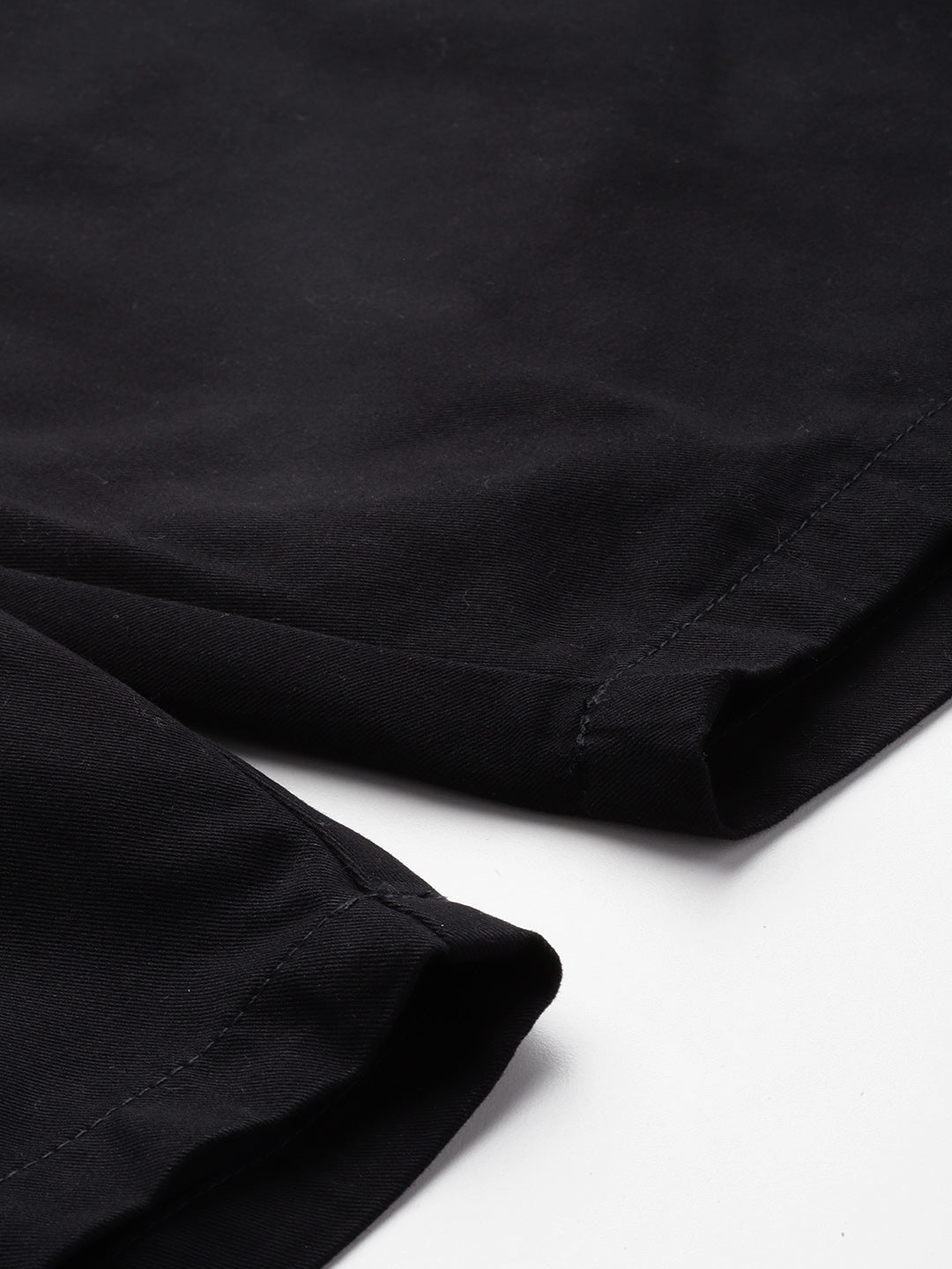 Thomas Scott Men Black Plus Size Solid Mid Rise Regular Fit Cotton Chino ShortsTSS098_Black_40)