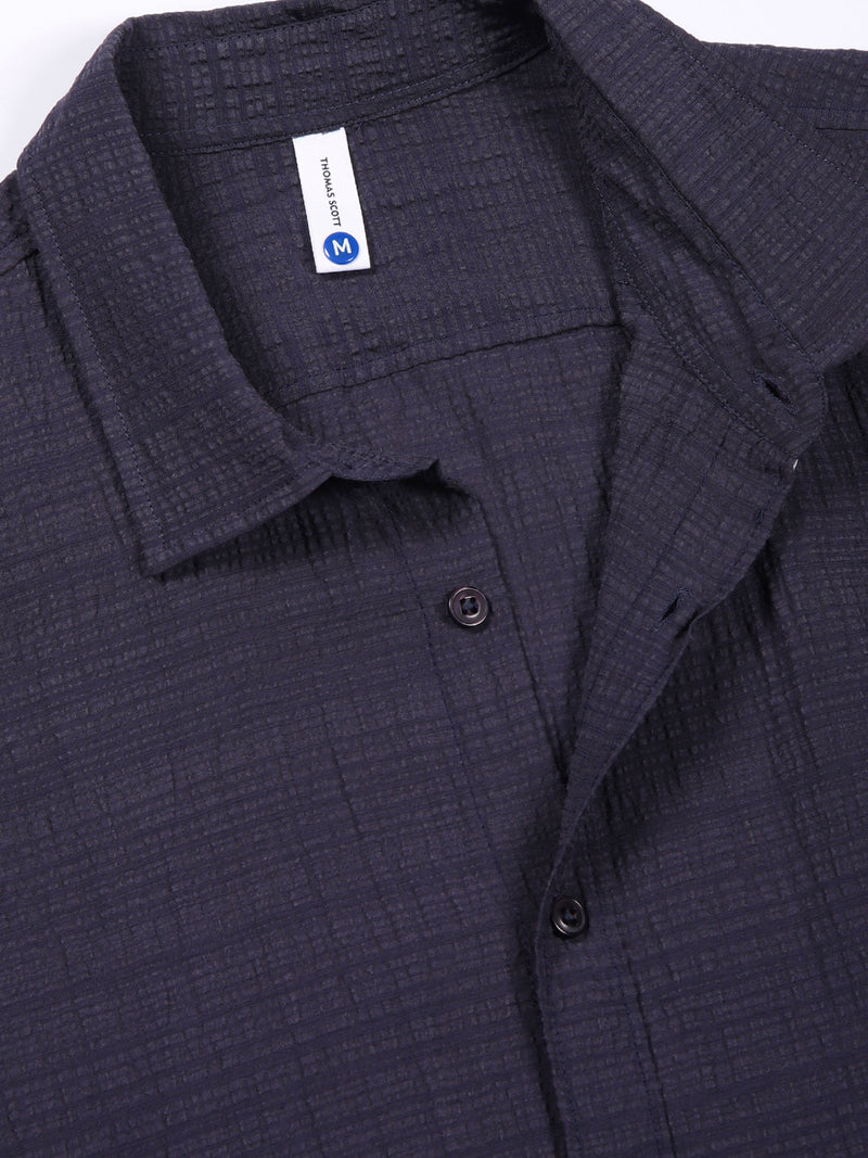 Thomas Scott Men DarkGrey Slim Fit Solid Seersucker Casual Shirt