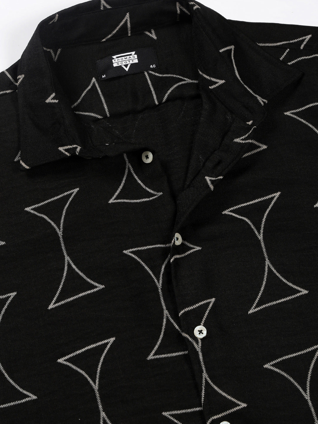 Thomas Scott Men Black Slim Fit Short Sleeves Geometric Print Casual Shirt