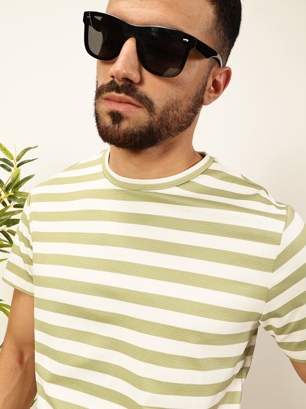Thomas Scott Men Green Regular Fit Short Sleeves Round Neck Knitted T-shirt