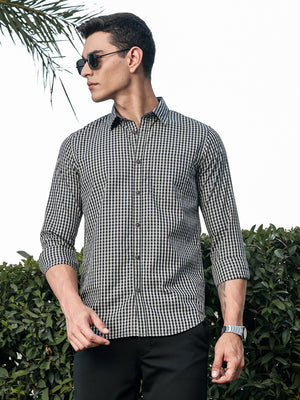Thomas Scott Men Black Slim Fit Long Sleeves Gingham Checks Woven Casual Shirt