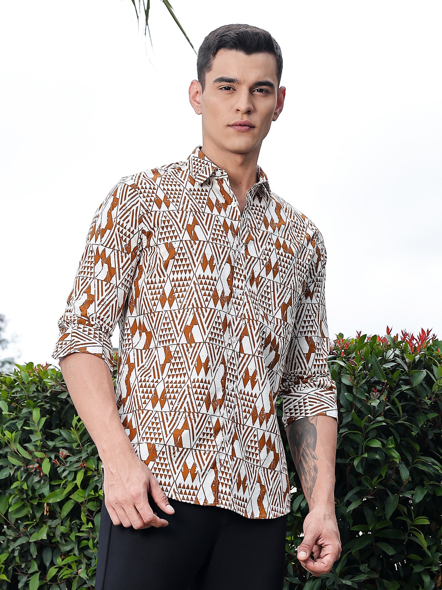 Thomas Scott Men Brown Regular Fit Long Sleeves Geometric Print Pure Cotton Casual Shirt