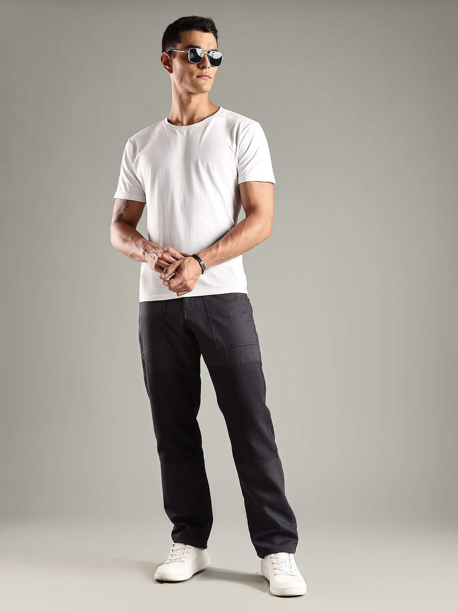 Thomas Scott Men Dark Grey Mid-Rise Relaxed Fit Woven Trouser