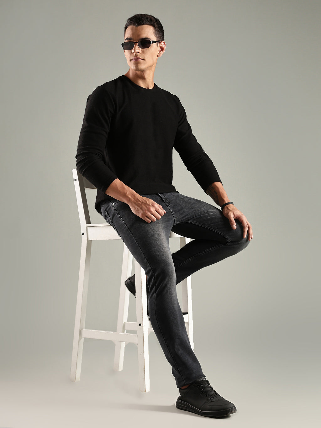 Thomas Scott Men Black Mid-Rise Straight Fit Stretchable Jeans