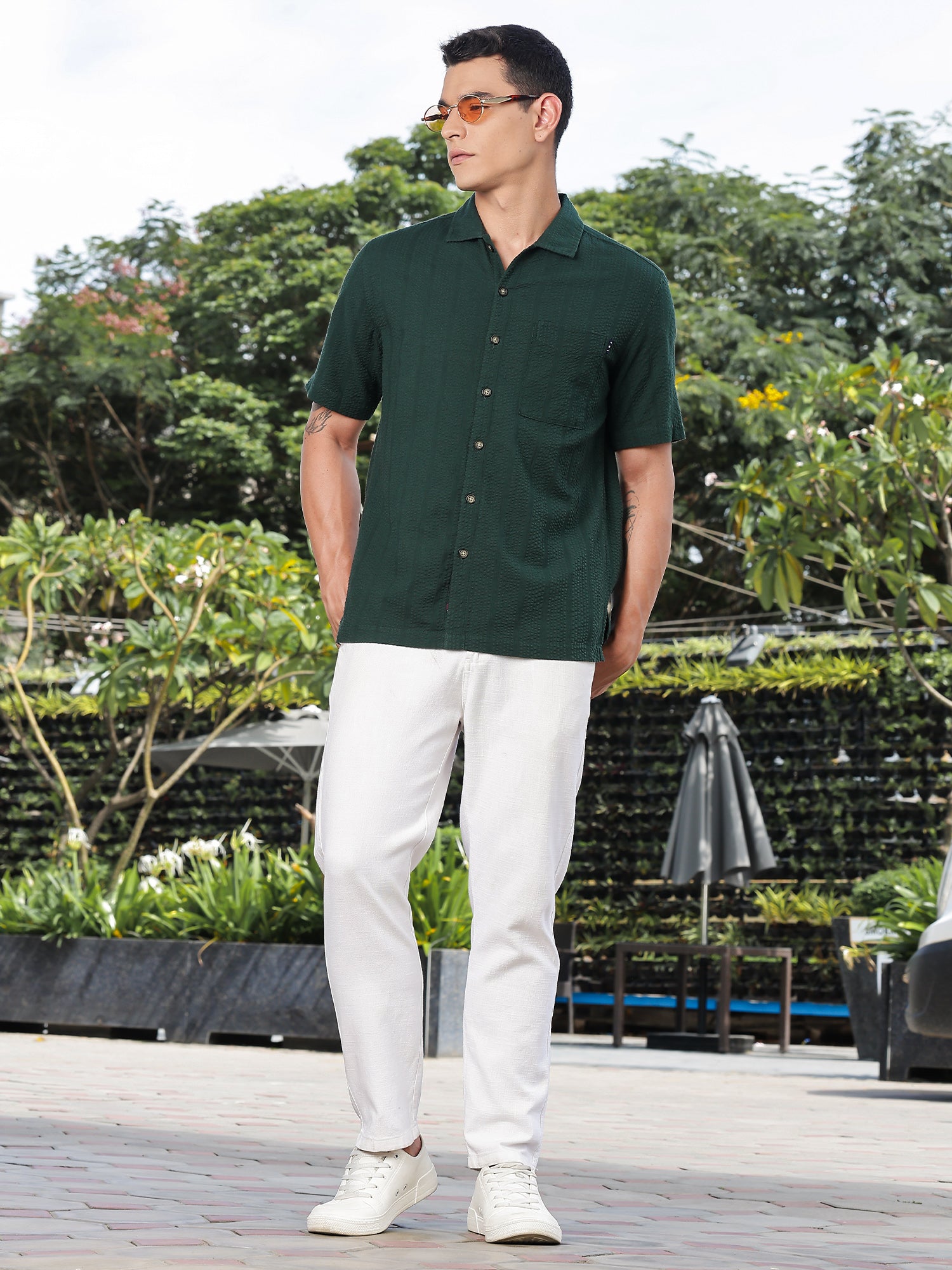 Thomas Scott Men Green Slim Fit Short Sleeves Self Design Seersucker Shirt