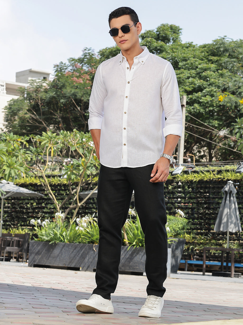 Thomas Scott Men White Slim Fit Long Sleeves Button-Down Collar Lyocel Linen Casual Shirt